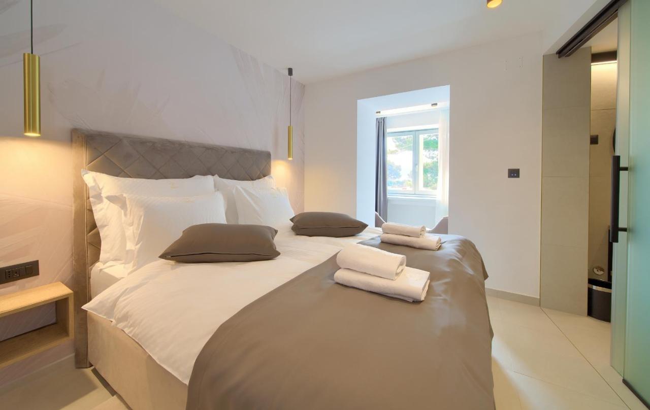 Portella Rooms Krk Town Eksteriør bilde